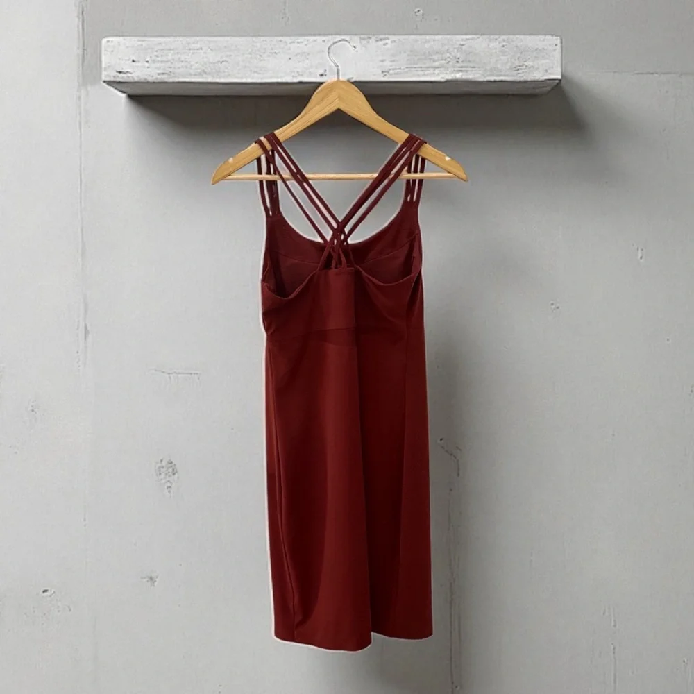 NWT Athleta Hyper Focused Stretch Dress! Burgundy! Medium! NEW! - Picture 2 of 8
